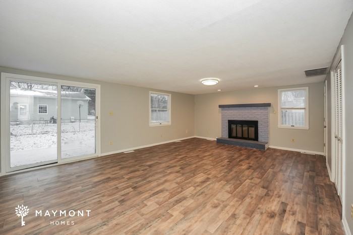 7064 Barton Dr - Photo 6 of 14