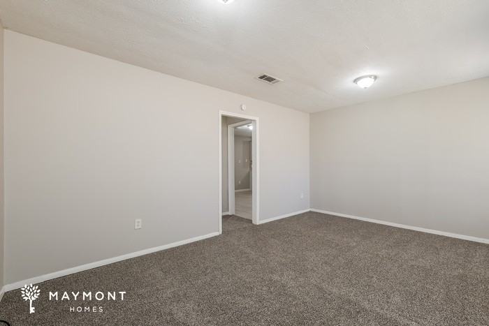 125 James Garfield Cir - Photo 5 of 12