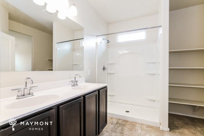 1867 W Broadway Ave - Photo 7 of 12