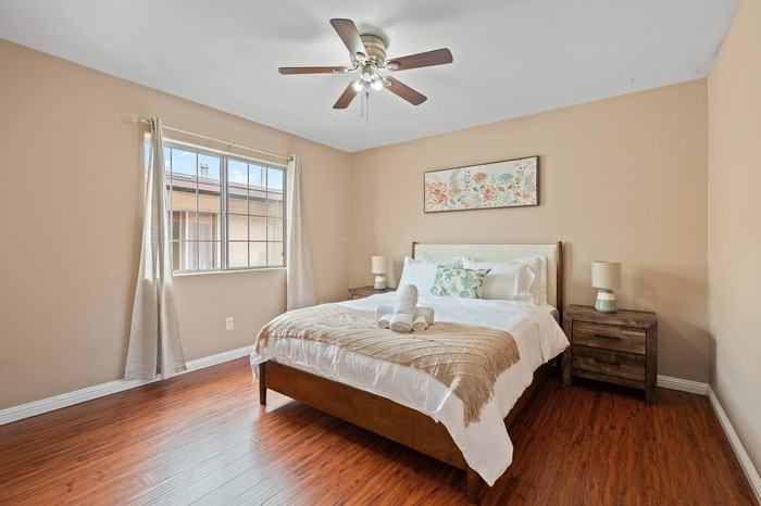 3738 S Normandie Ave #3738 - Photo 4 of 47