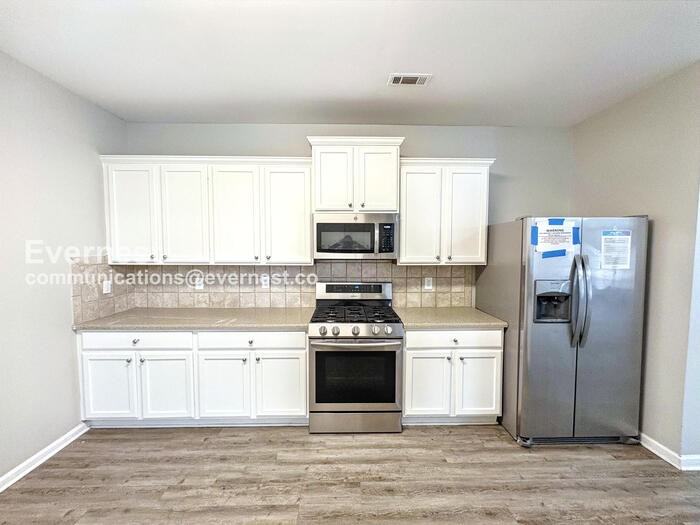 2768 Summit Pkwy Sw - Photo 4 of 34