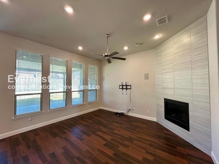 5478 Bradford Green Trl - Photo 6 of 32