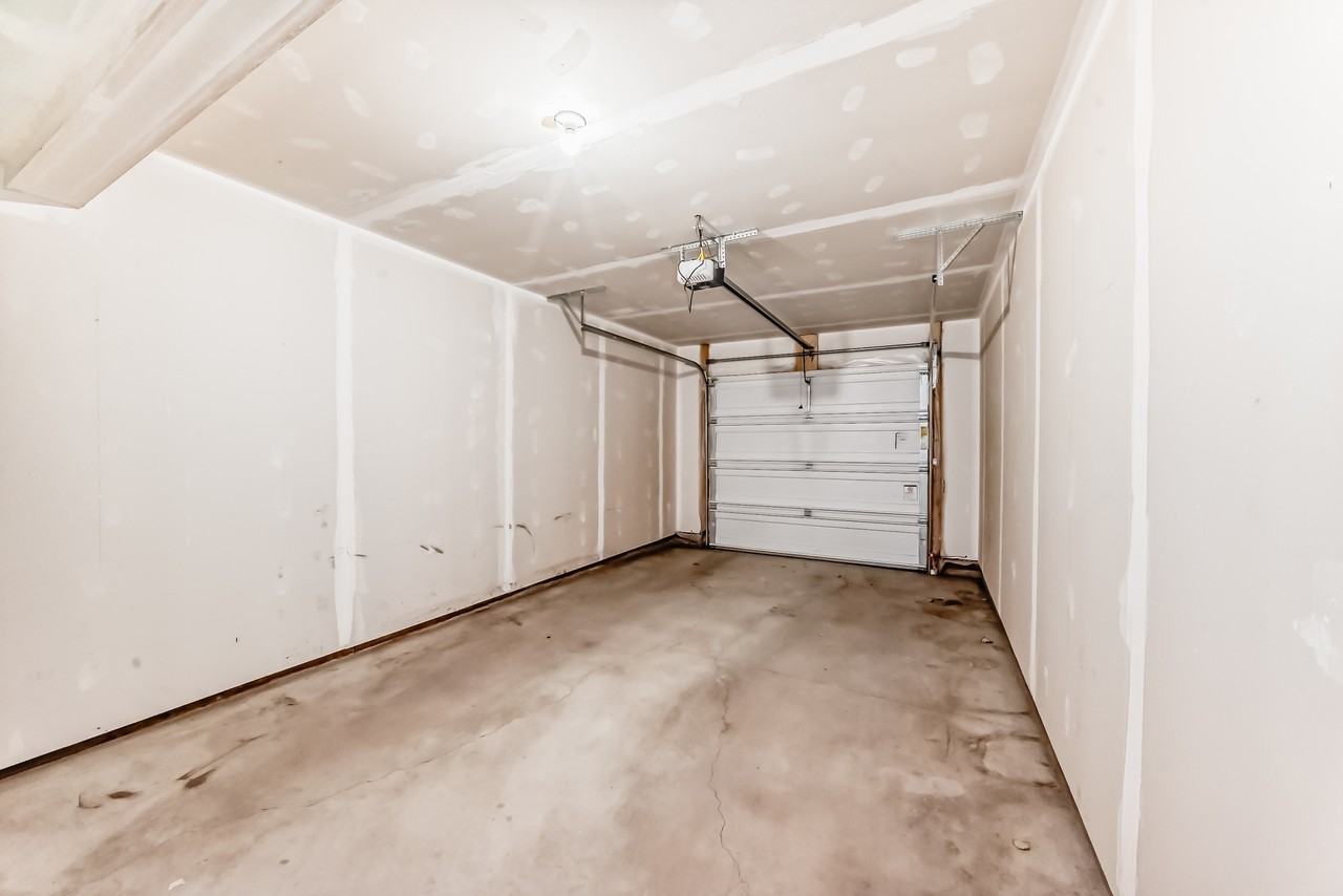 VARUNA TOWNHOMES - Photo 7 of 12