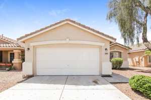 featured image of 10435 W Medlock Dr