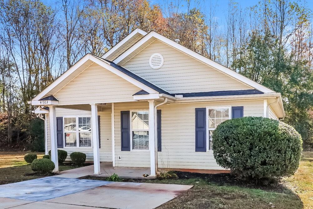 4703 Tumbleweed Ct - Photo 4 of 16