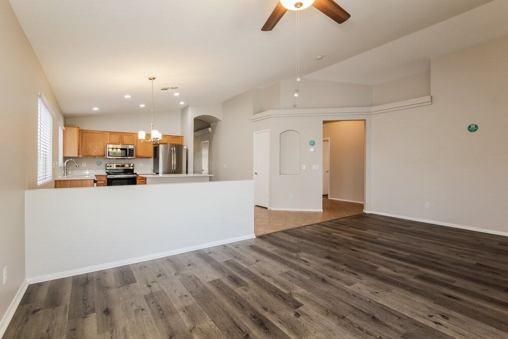 12821 W Crocus Dr - Photo 6 of 16