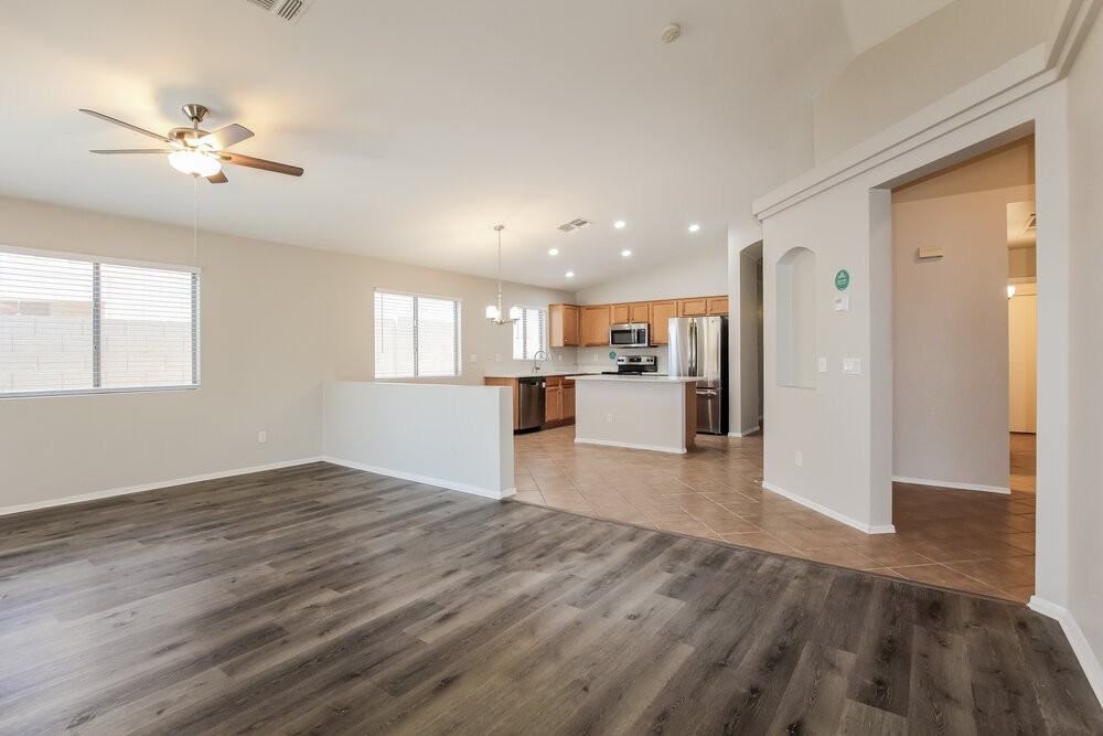 12821 W Crocus Dr - Photo 7 of 16