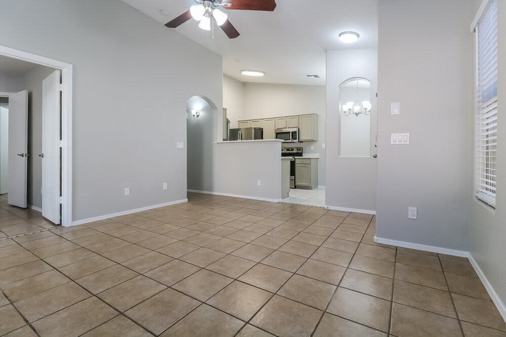 12834 W Windsor Ave - Photo 5 of 16