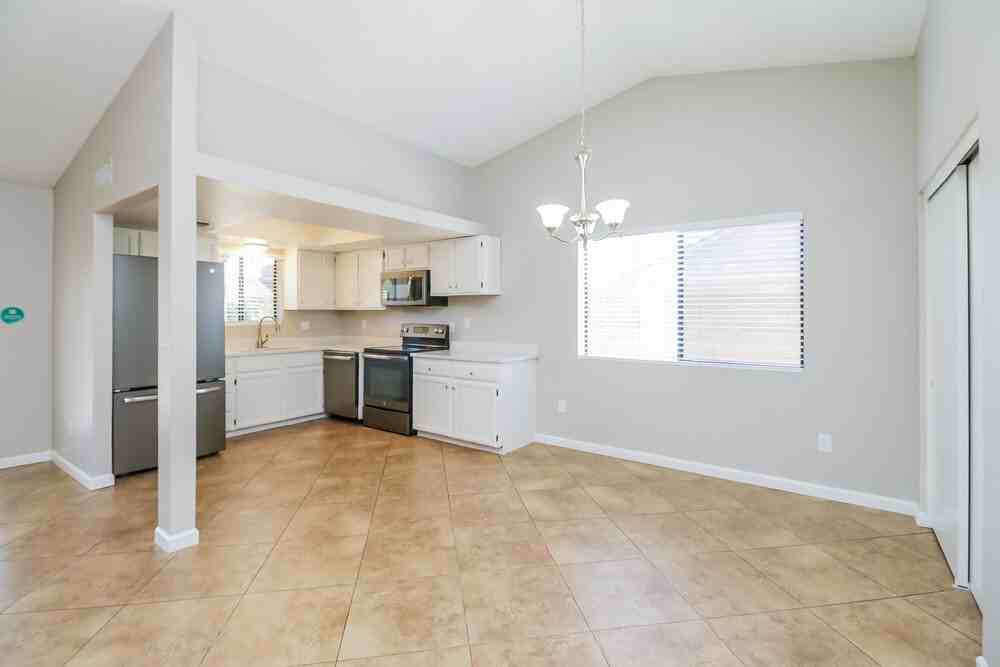 7453 E Diamond Ave - Photo 6 of 16