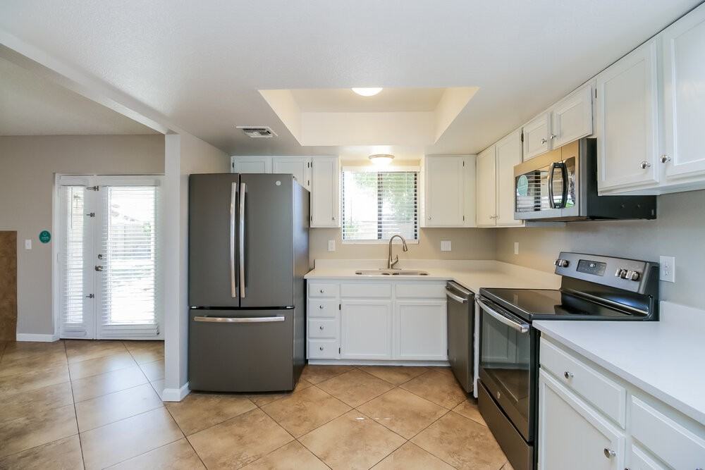 7453 E Diamond Ave - Photo 7 of 16