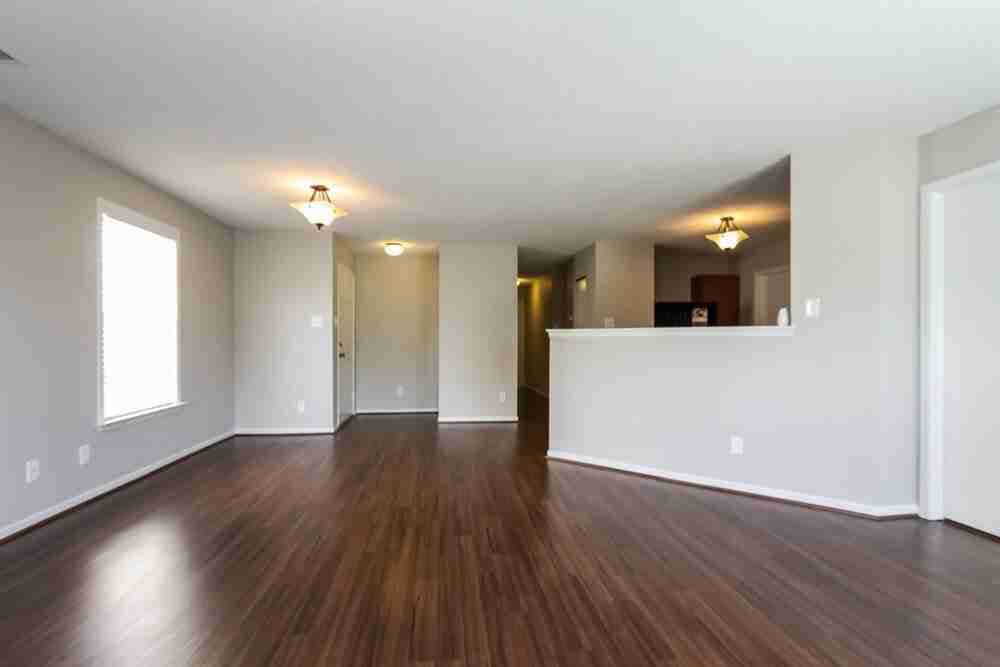 728 Adagio Dr - Photo 3 of 15
