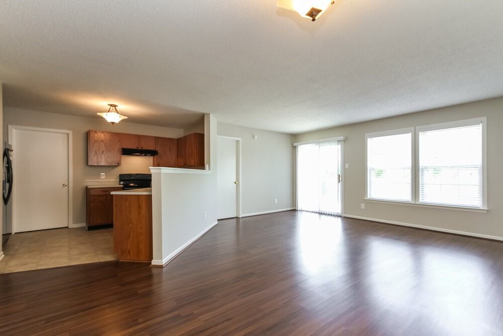 728 Adagio Dr - Photo 5 of 15