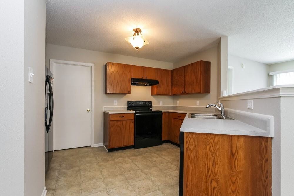 728 Adagio Dr - Photo 6 of 15