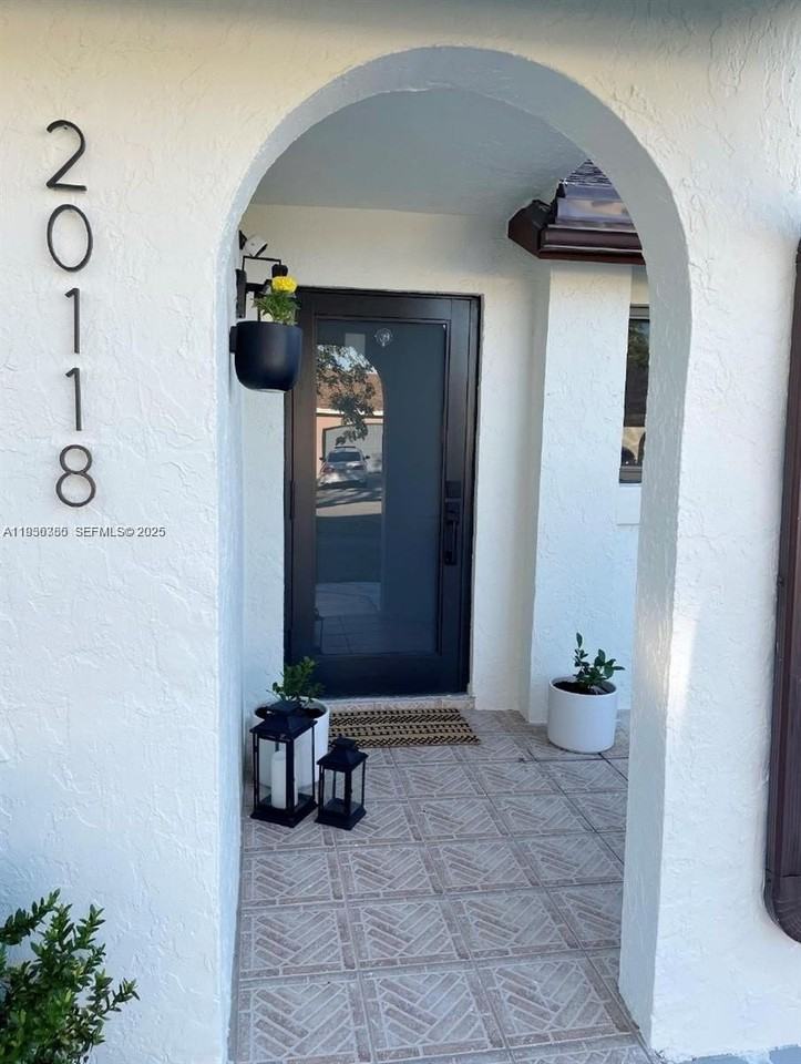 20118 Sw 124th Ct - Photo 3 of 19