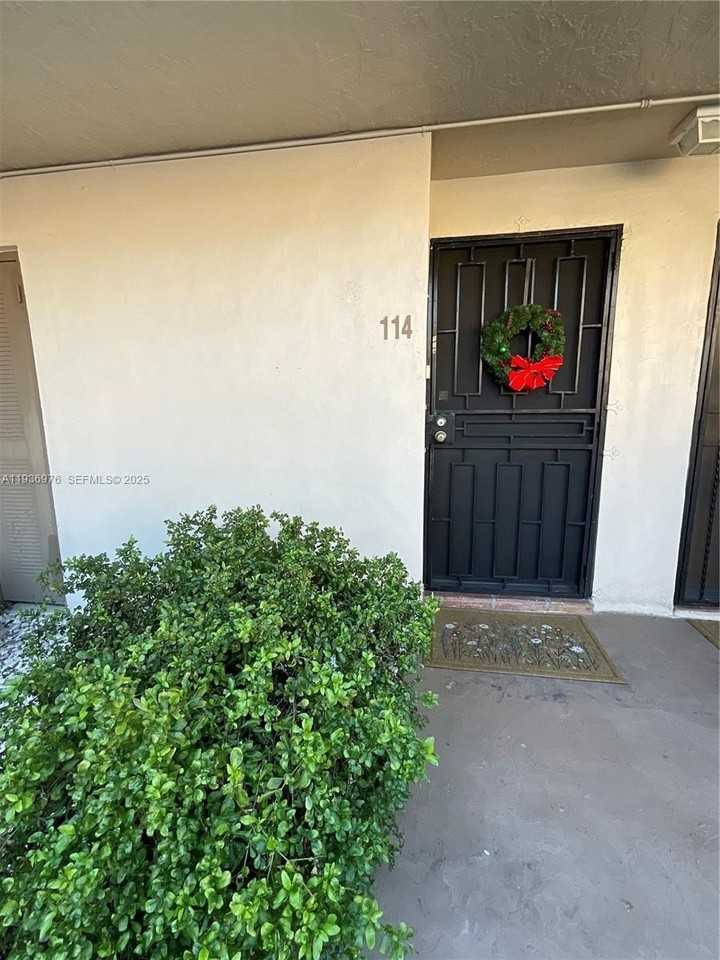 820 Nw 87th Ave #114 - Photo 2 of 50