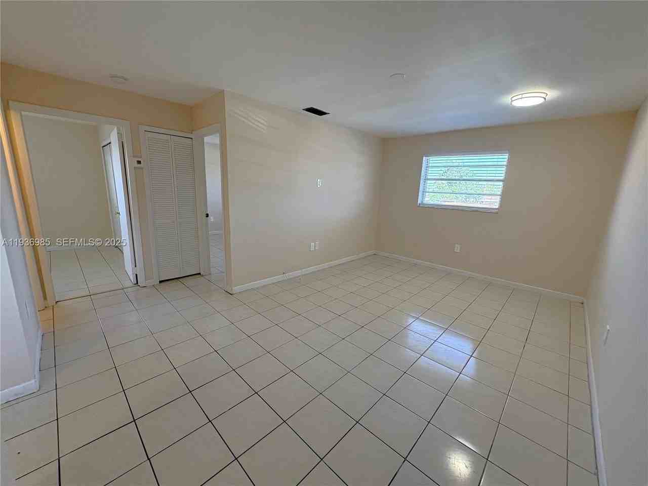 50 W 31st St #203 - Photo 4 of 15