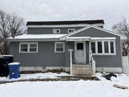 featured image of 162 Holly St