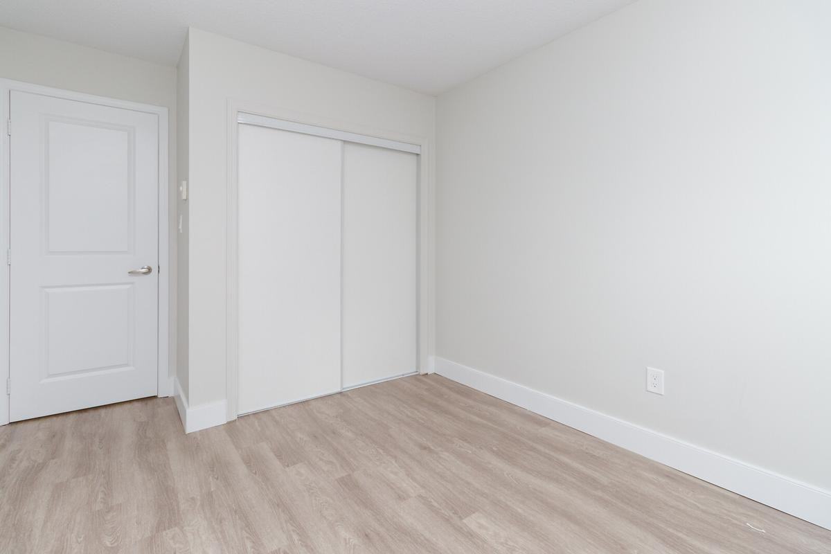 Alderwood Place Apartments - Photo 3 of 23