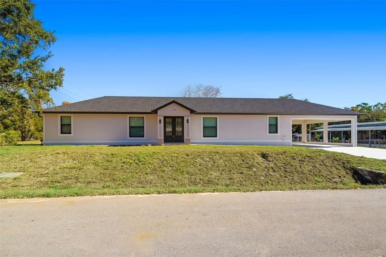 118 Ruby Ave N - Photo 3 of 36