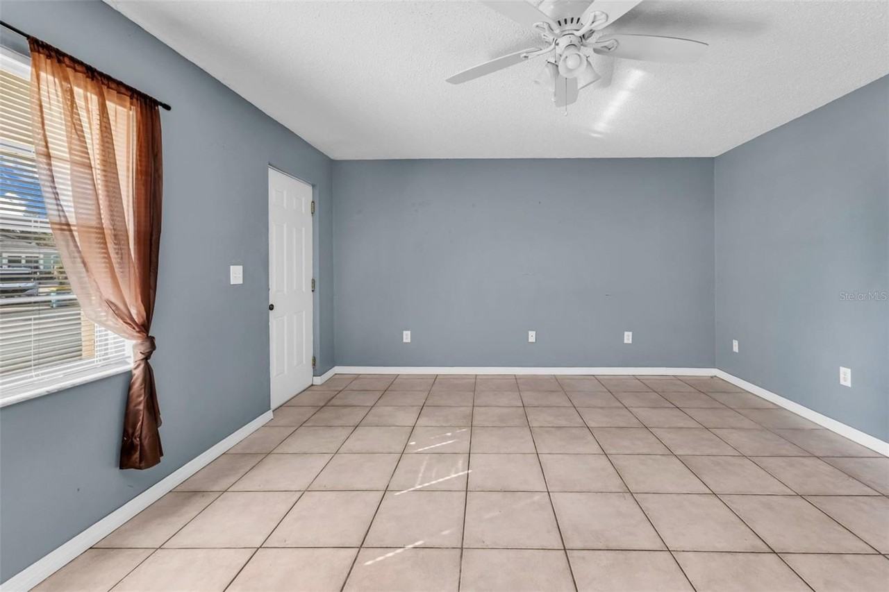 284 Lomond Dr #B - Photo 5 of 20