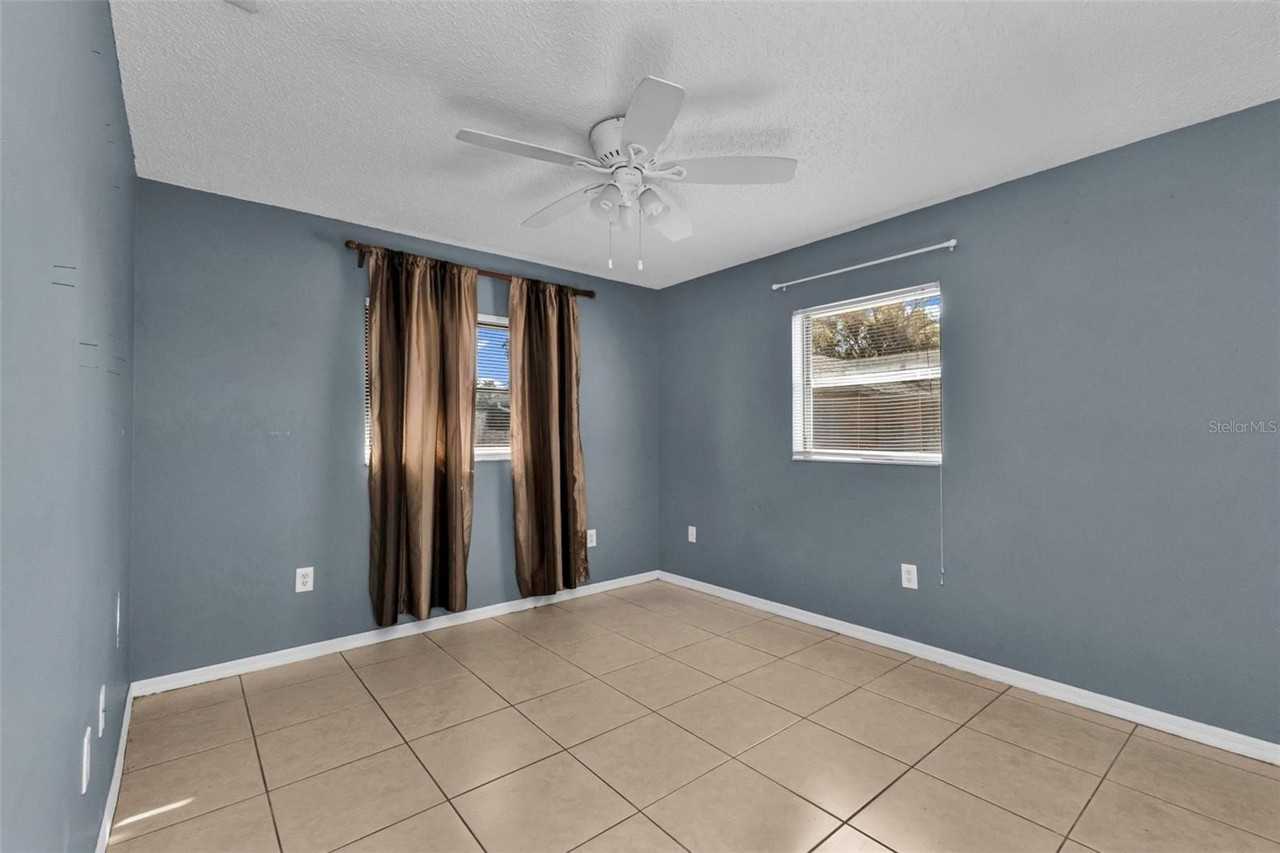 284 Lomond Dr #B - Photo 6 of 20