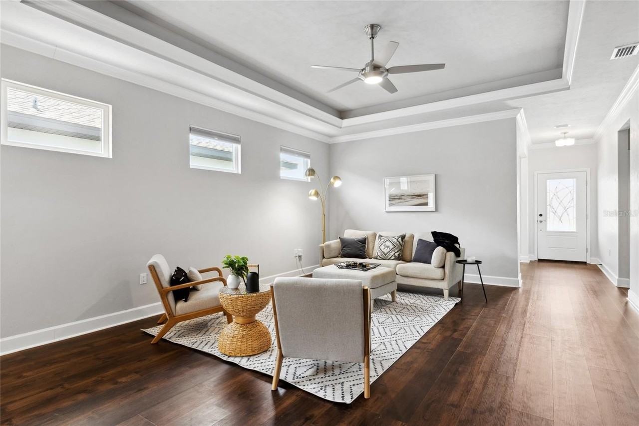 9641 Sw 67th Ln - Photo 4 of 32