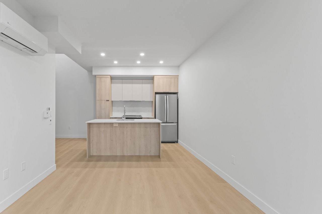 6037 Boulevard De Maisonneuve Ouest #313 - Photo 5 of 12