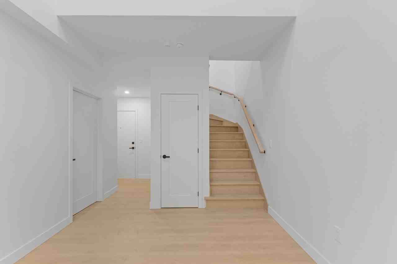 6037 Boulevard De Maisonneuve Ouest #313 - Photo 7 of 12