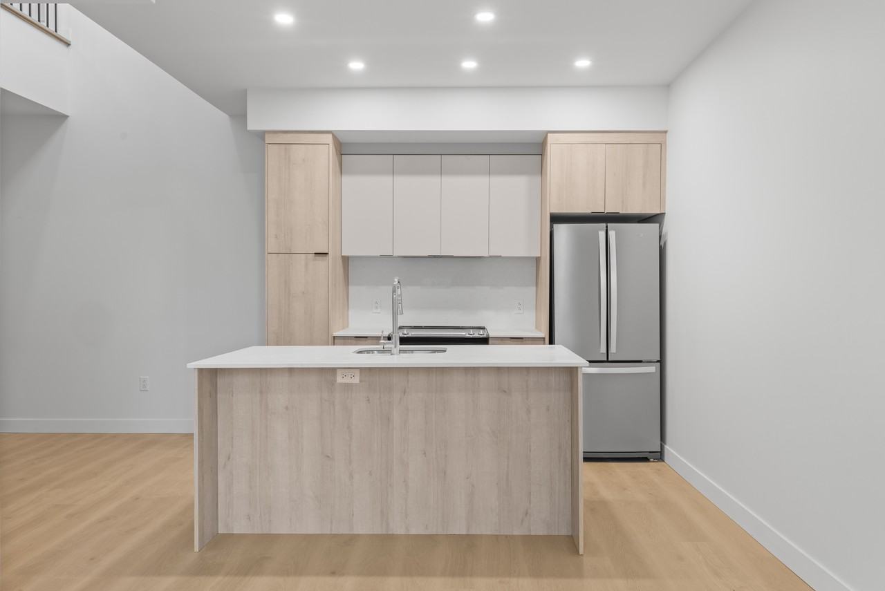 6037 Boulevard De Maisonneuve Ouest #313 - Photo 2 of 12