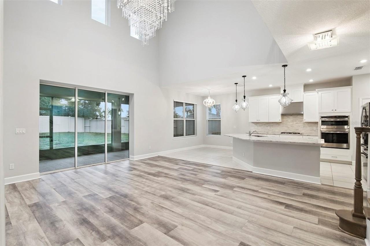 1085 Lakeside Estates Dr - Photo 6 of 28