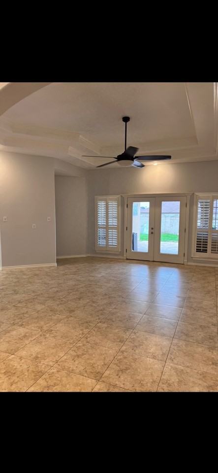 5113 Shark Bay Rd - Photo 6 of 17