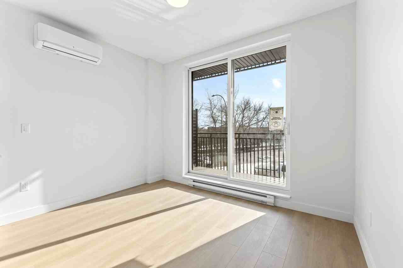 6005 Boulevard De Maisonneuve Ouest #108 - Photo 2 of 8