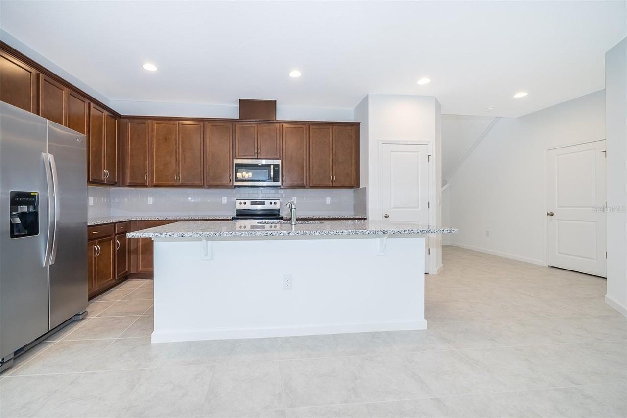 4446 Davos Dr - Photo 6 of 27