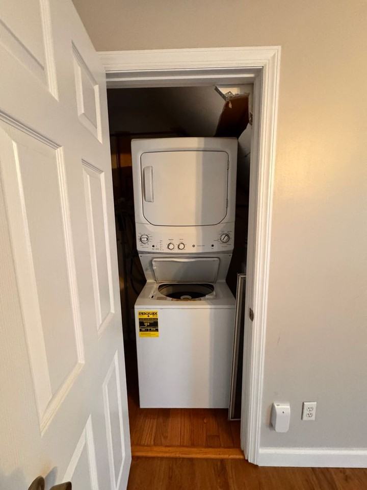 910 Ann Marie Dr - Photo 3 of 10