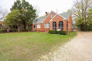 featured image of 1363 Felder Ave