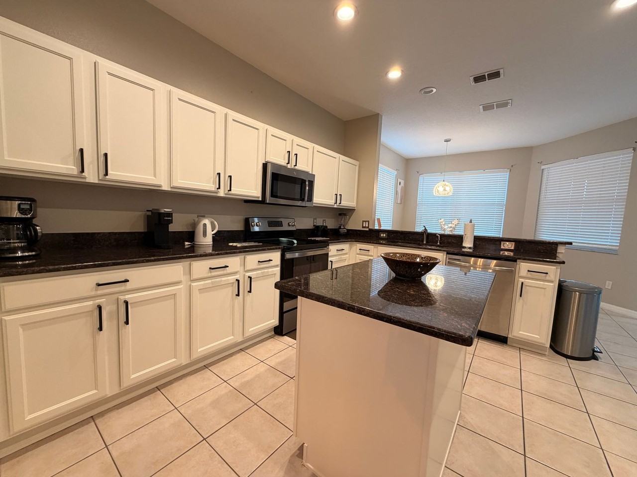 446 Higher Combe Dr - Photo 7 of 34