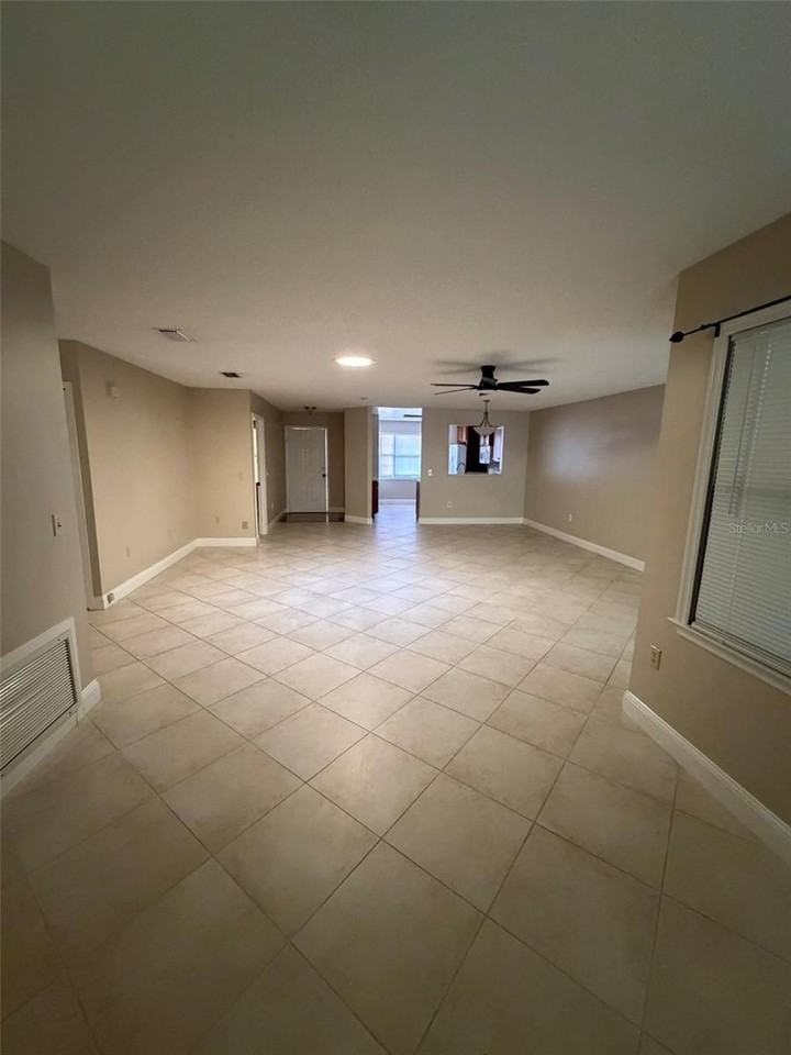 1120 Monroe Ave - Photo 4 of 27