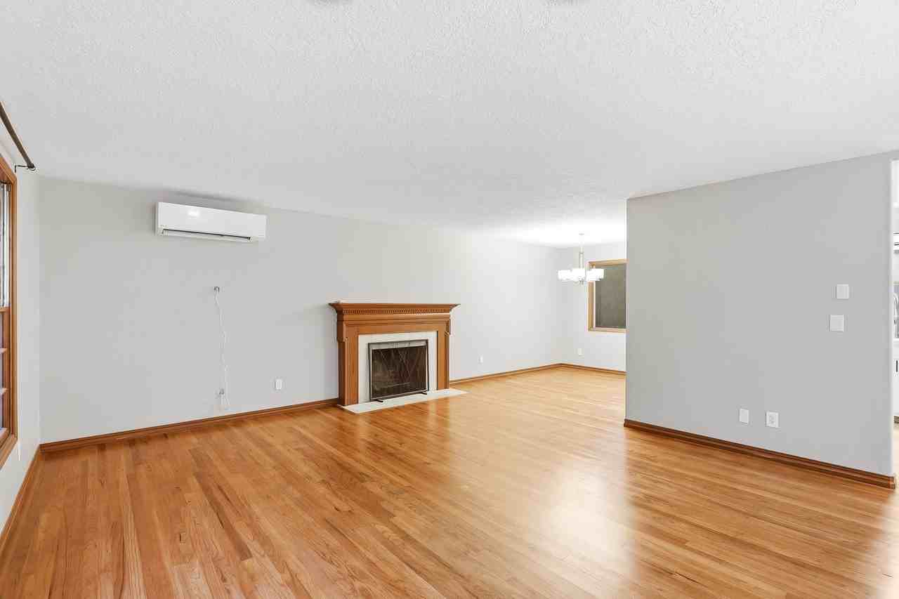 1421 Laburnum Way - Photo 4 of 21