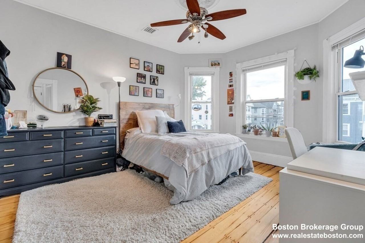 184 Saint Alphonsus St - Photo 2 of 16