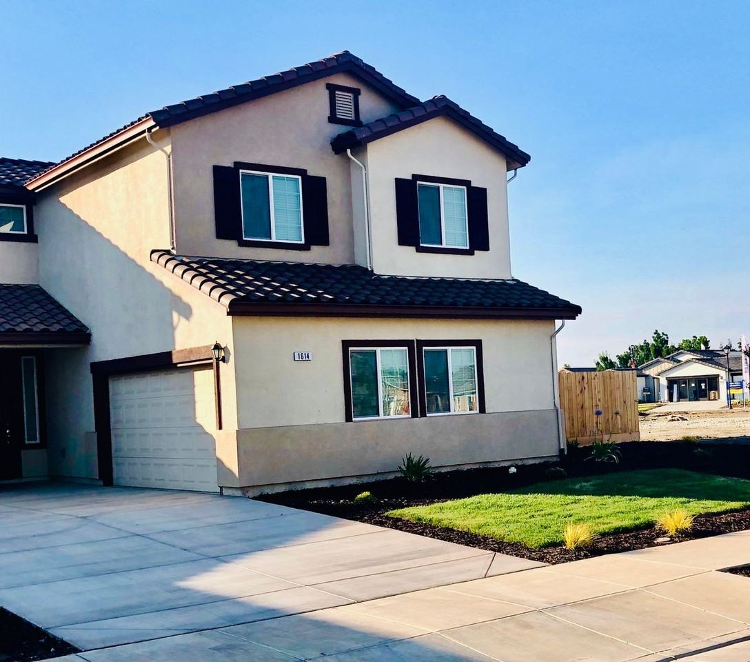 1614 Dodder Dr - Photo 2 of 17