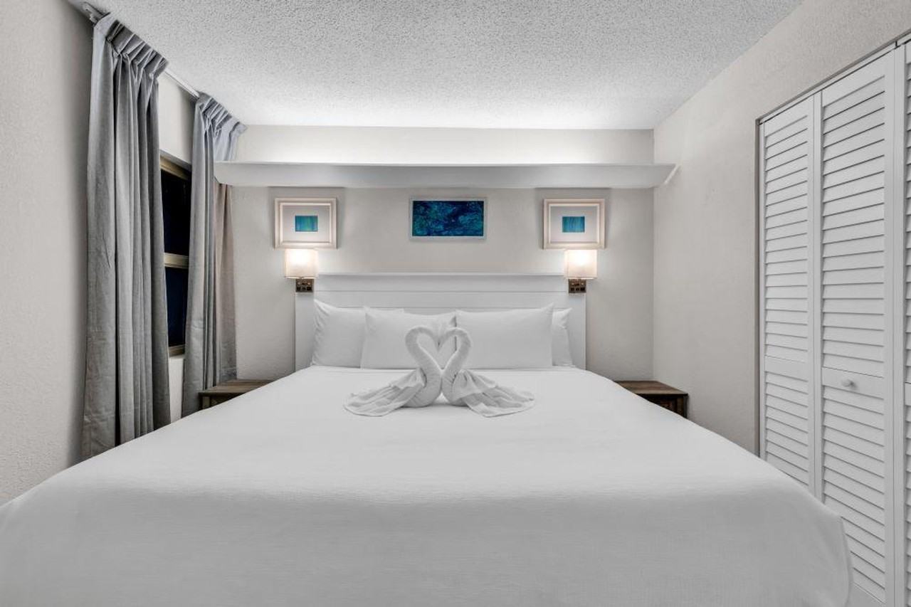 1700 North Ocean Boulevard - Photo 5 of 88