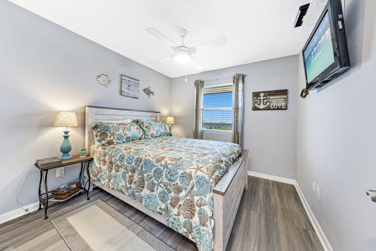 405 Plantation Rd #1268121P - Photo 4 of 25