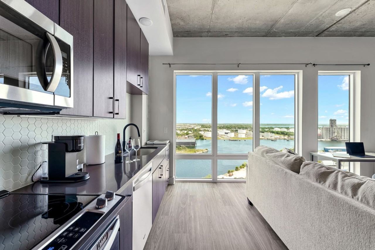 617 N 12th St #1312524P - Photo 4 of 20