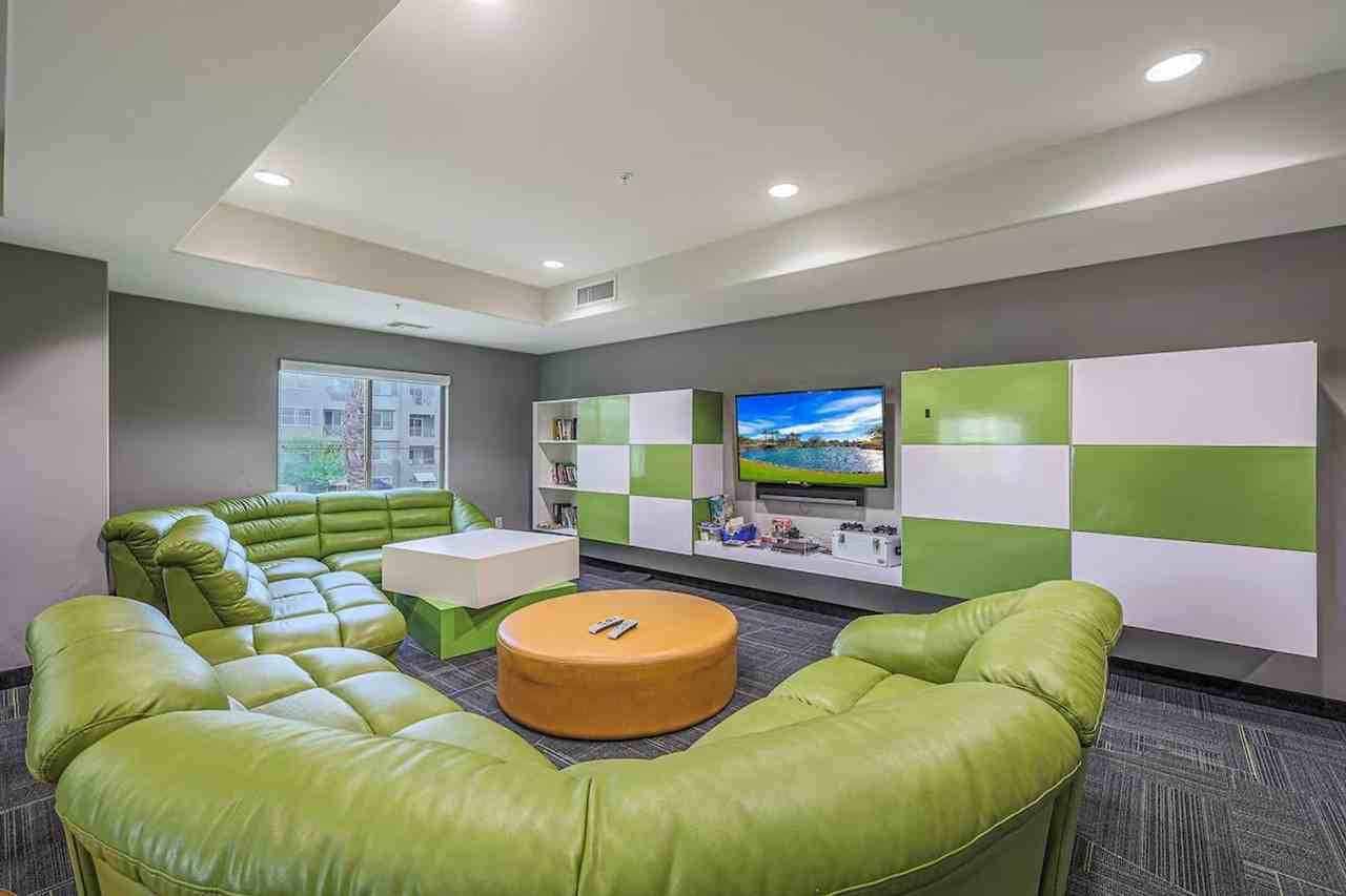 5450 E Deer Valley Dr #1342589P - Photo 3 of 50