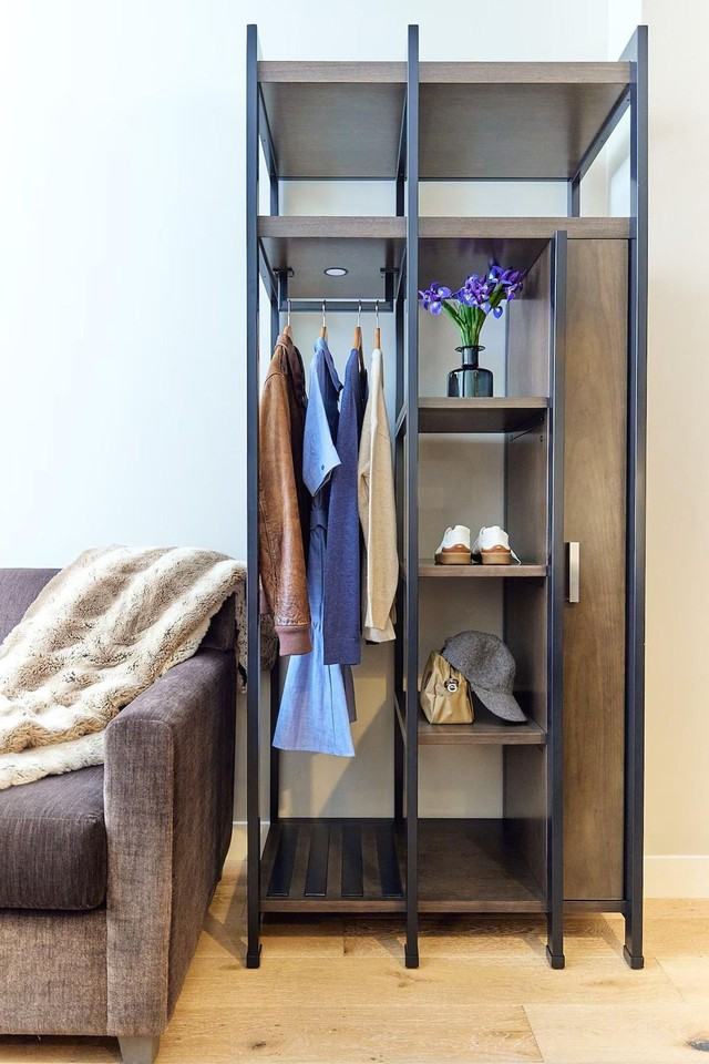 121 Middle St #1366941P - Photo 2 of 6