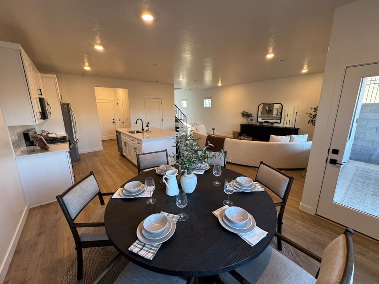 1702 S Ripple Rock Dr #1373715P - Photo 3 of 18