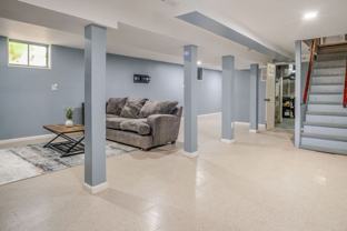 176 E Grand Ave - Photo 1 of 1