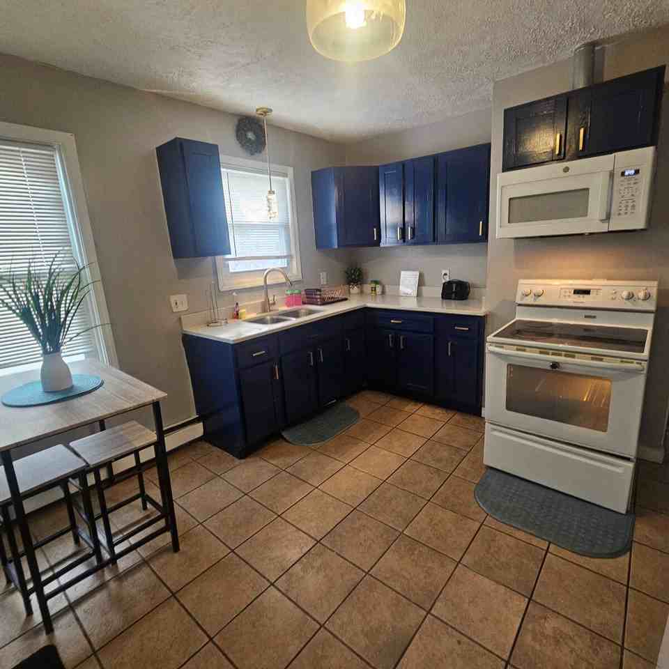 56 Longmont St #1373642P - Photo 4 of 25