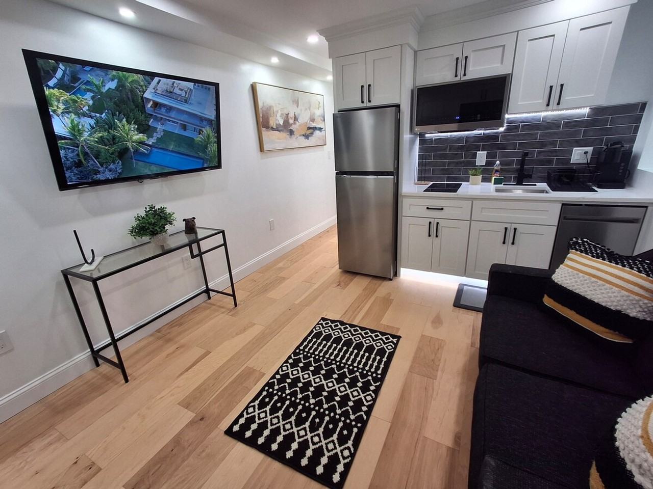 919 Atwells Ave #1373632P - Photo 5 of 11