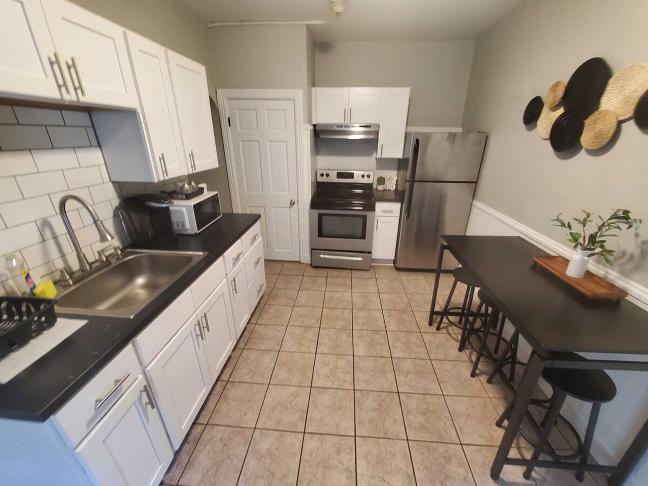 280 Plainfield St #1373634P - Photo 3 of 19